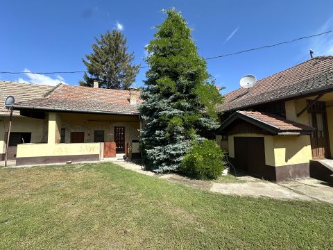 Eladó Ház 6066 Tiszaalpár TISZAALPÁR CSENDES UTCÁJÁBAN IGÉNYES CSALÁDI HÁZ ELADÓ