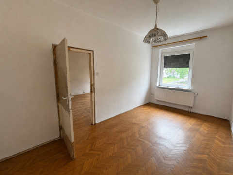 Eladó Lakás 2840 Oroszlány 