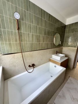 Eladó Lakás 4028 Debrecen , Teljeskörűen felújított nagyerdei lakás