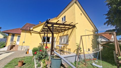 Eladó Ház 7200 Dombóvár 