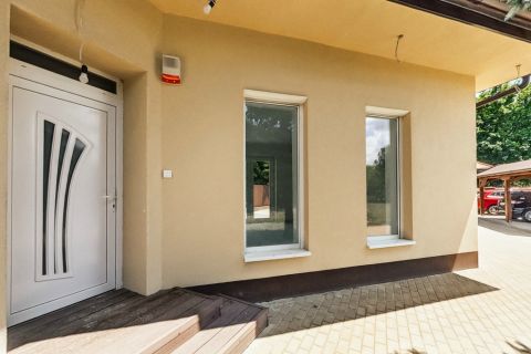 Eladó Ház 6000 Kecskemét , MINŐSÉG és KÉNYELEM találkozása a Hegedűs köz folytatásában