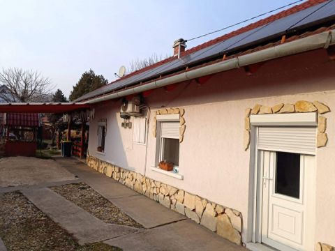 Eladó Ház 2730 Albertirsa Vasútállomáshoz közel
