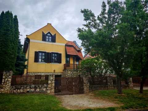 Eladó Ház 8313 Balatongyörök , Kedves utca