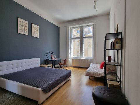 Eladó Lakás 1093 Budapest 9. kerület 