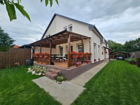 Eladó Ház 2220 Vecsés , 2220 Vecsés, Kispatak lakópark