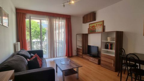 Eladó Lakás 1095 Budapest 9. kerület Azonnal költözhető, fiatalos, csendes lakás