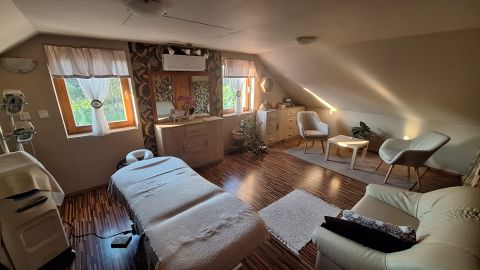 Eladó Üzlethelyiség 8000 Székesfehérvár 