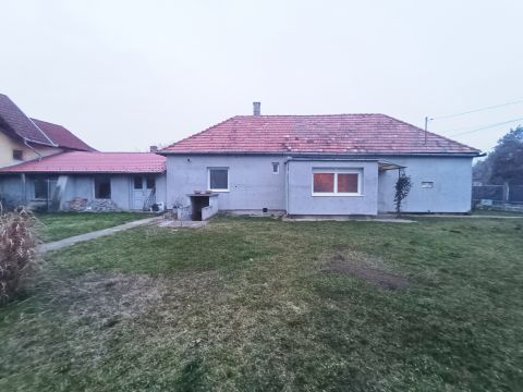 Eladó Ház 7130 Tolna Tolna 