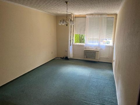 Eladó Lakás 8900 Zalaegerszeg , 8900 Zalaegerszeg, csendes