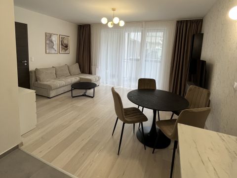 Kiadó Lakás 1134 Budapest 13. kerület , Új építésű, bútorozott, 2 szobás lakás erkéllyel!