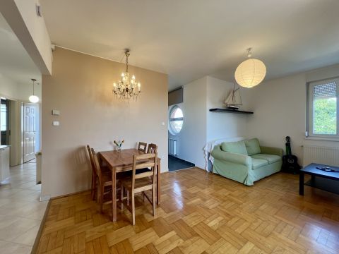 Eladó Lakás 1131 Budapest 13. kerület , Hatalmas teraszos lakás nyugodt, zöld környezetben erkéllyel