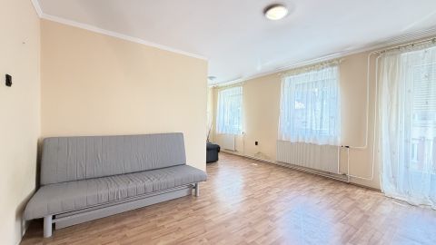 Eladó Lakás 3300 Eger Lajosváros