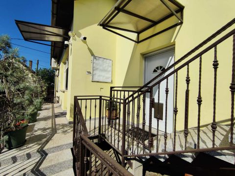 Eladó Ház 2200 Monor Monor Spar közelében