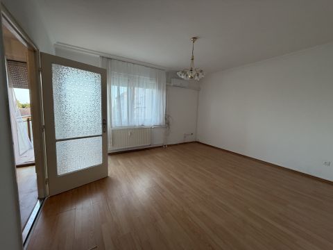Eladó Lakás 9300 Csorna , Csornai kórház közelében