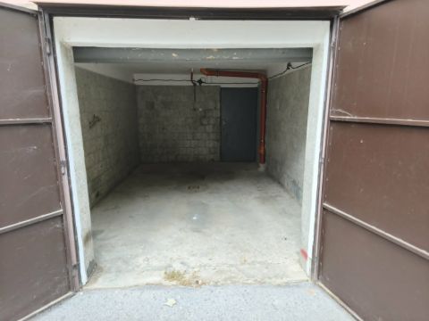 Eladó Parkoló 7800 Siklós 