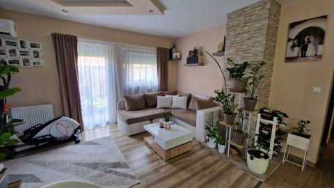 Eladó Lakás 2230 Gyömrő 