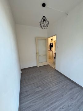 Eladó Lakás 7624 Pécs 