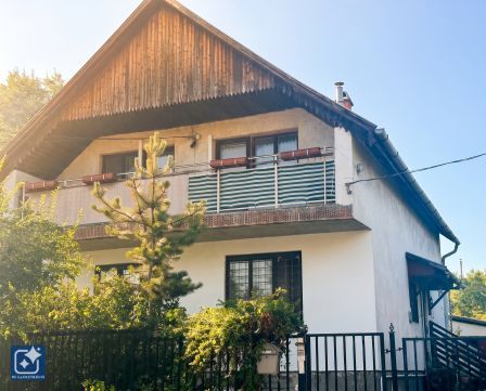 Eladó Ház 2030 Érd , Két generációs telken eladó ingatlanok Érd Fenyves-Parkváros
