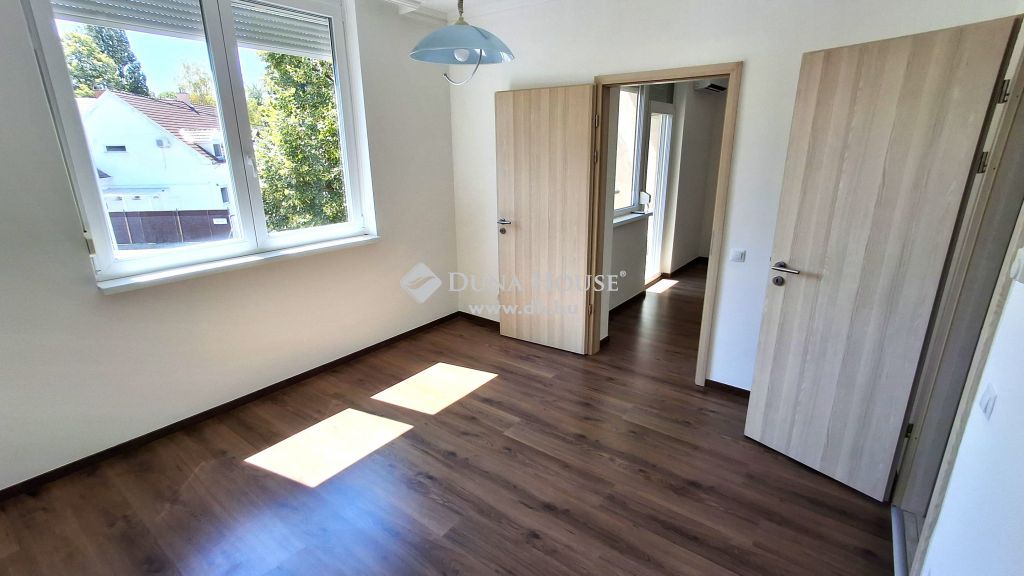 For sale Flat Budapest XVIII. kerület, 