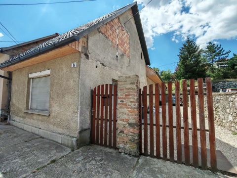 Eladó Ház 2510 Dorog , Dorog, Bécsi út