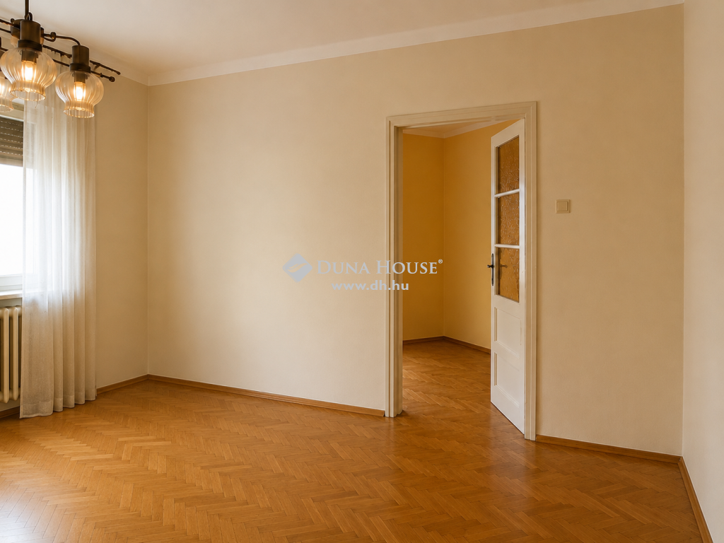 7621 Pécs — 1/12