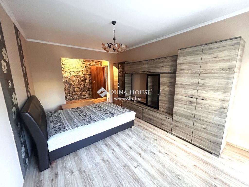 9200 Mosonmagyaróvár , Városközpont — 1/14
