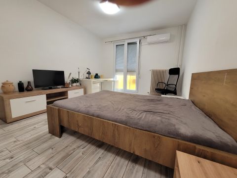Eladó Lakás 7624 Pécs 