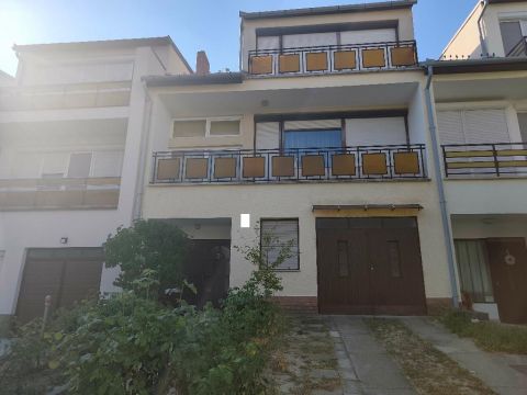 Eladó Ház 7100 Szekszárd , 7100 Szekszárd, Felsőváros