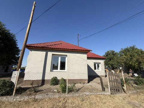 Eladó Ház 2747 Törtel 