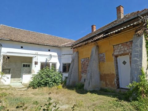 Eladó Ház 5440 Kunszentmárton Lehetőség mindenre