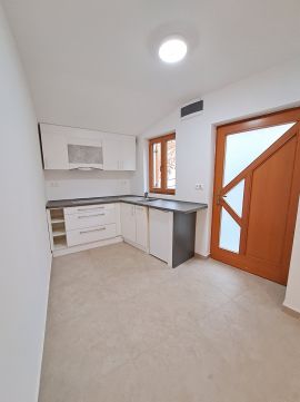 Kiadó Lakás 7625 Pécs 