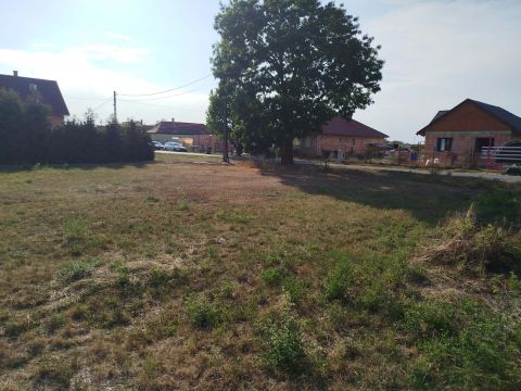 Eladó Telek 9777 Rábahídvég 
