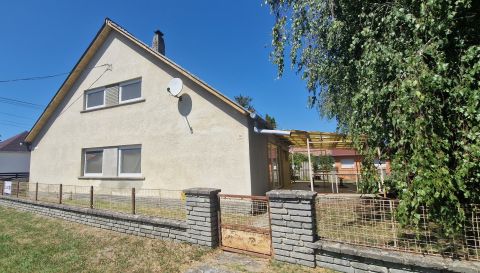 Eladó Ház 8647 Balatonmáriafürdő , Balaton közeli nyaraló