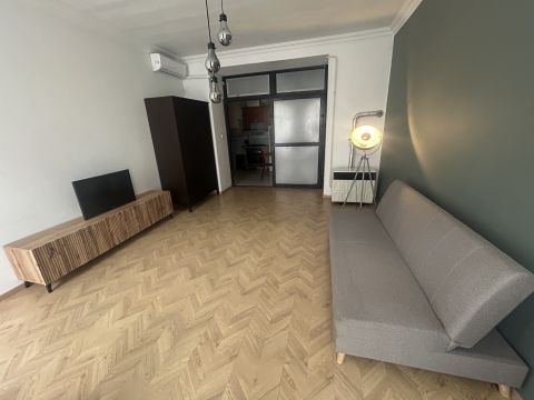 Eladó Lakás 1078 Budapest 7. kerület VÁROSLIGETNÉL JÓ ELRENDEZÉSŰ, TÁGAS NAPPALIVAL! KÖLTÖZHETŐ!