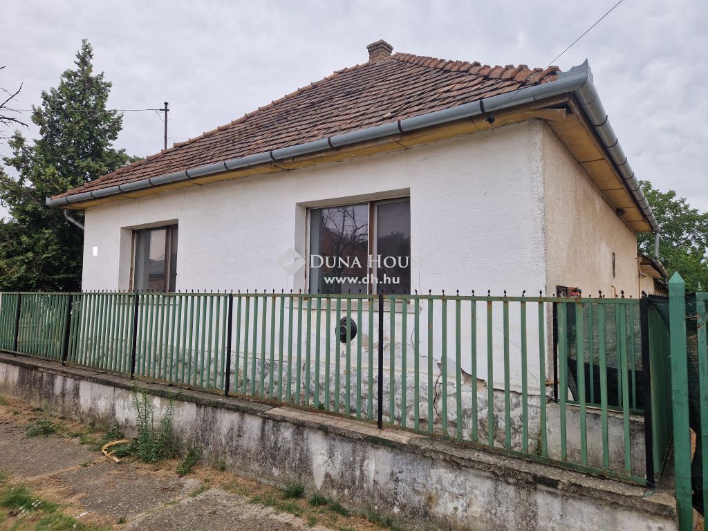 2253 Tápióság , Tápióság központjában eladó 73 m2-es családi ház — 1/19