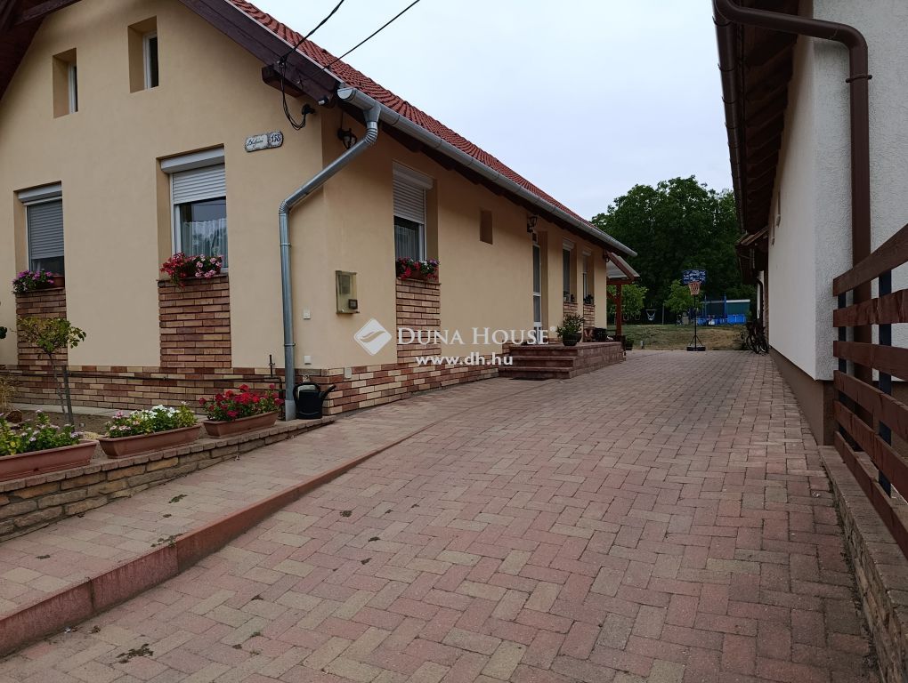 Eladó Ház 2100 Gödöllő, 