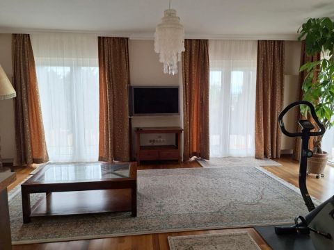 Kiadó Ház 2011 Budakalász Budakalász-Tavánban, nappali + 3 szobás családi ház KIADÓ!