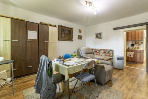 Eladó Lakás 8000 Székesfehérvár 