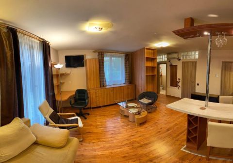 Kiadó Lakás 7624 Pécs 