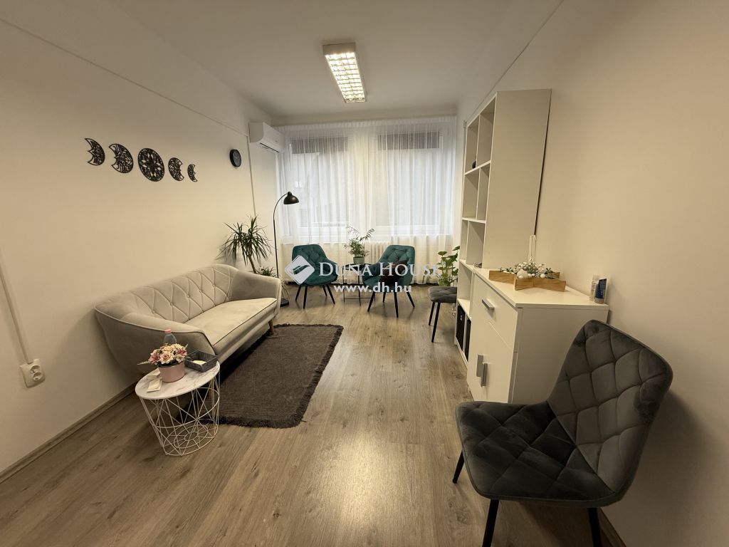 4400 Nyíregyháza , Belváros — 1/7