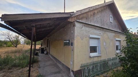 Eladó Ház 5052 Újszász , Nincs utca