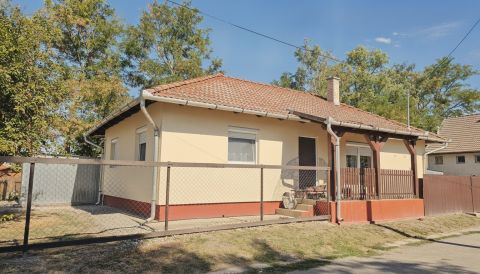 Eladó Ház 3388 Poroszló 