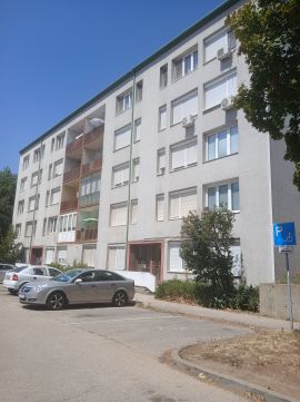 Eladó Lakás 2800 Tatabánya 