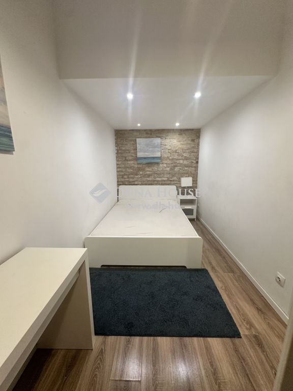 1088 Budapest 8. kerület , Full equiped, accessible home behind the National Museum — 1/20