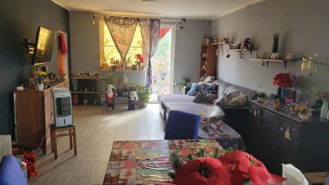 Eladó Ház 2381 Táborfalva , Virágkertészet közelében