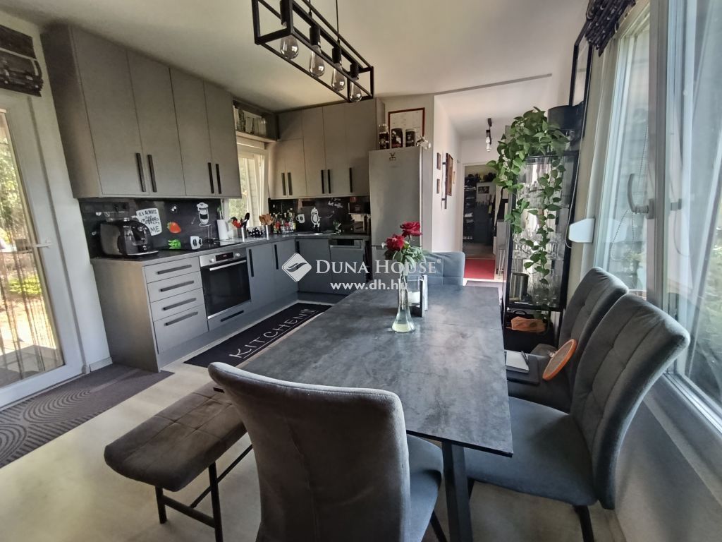 For sale House 2111 Szada, 