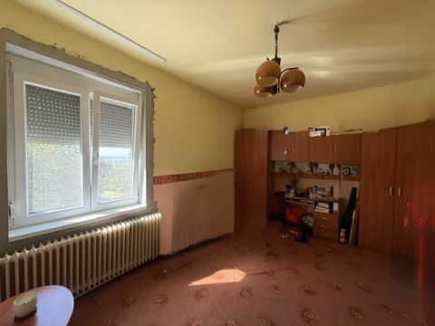Eladó Lakás 7673 Kővágószőlős 