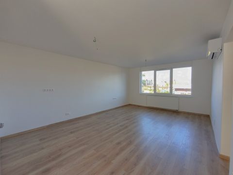 Eladó Lakás 1064 Budapest 6. kerület , P6 Residence Nappali + 2 hálós, 2. emeleti