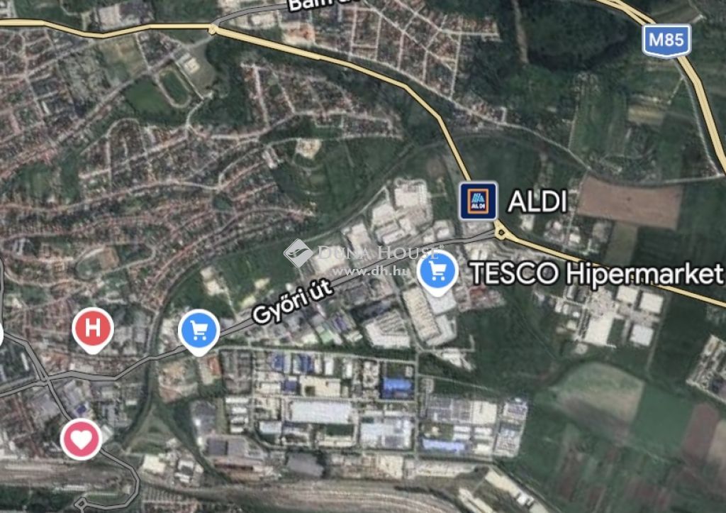 9400 Sopron , Sopron keleti részén ipari terület irodaépülettel eladó! — 1/19