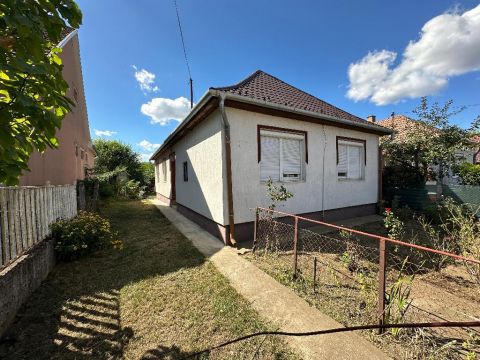 Eladó Ház 4553 Apagy , 4553 Apagy, utca